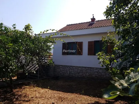Prodaja, kuća, 70m², Dobre Vode, Bar