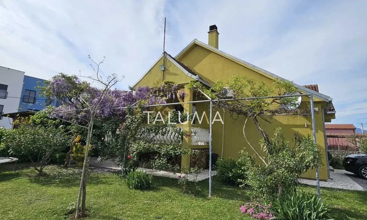 Sale, house, 160m², Zabjelo, Podgorica