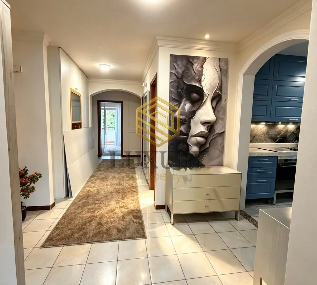 Rent, three bedroom apartment, 215m², Centar, Podgorica