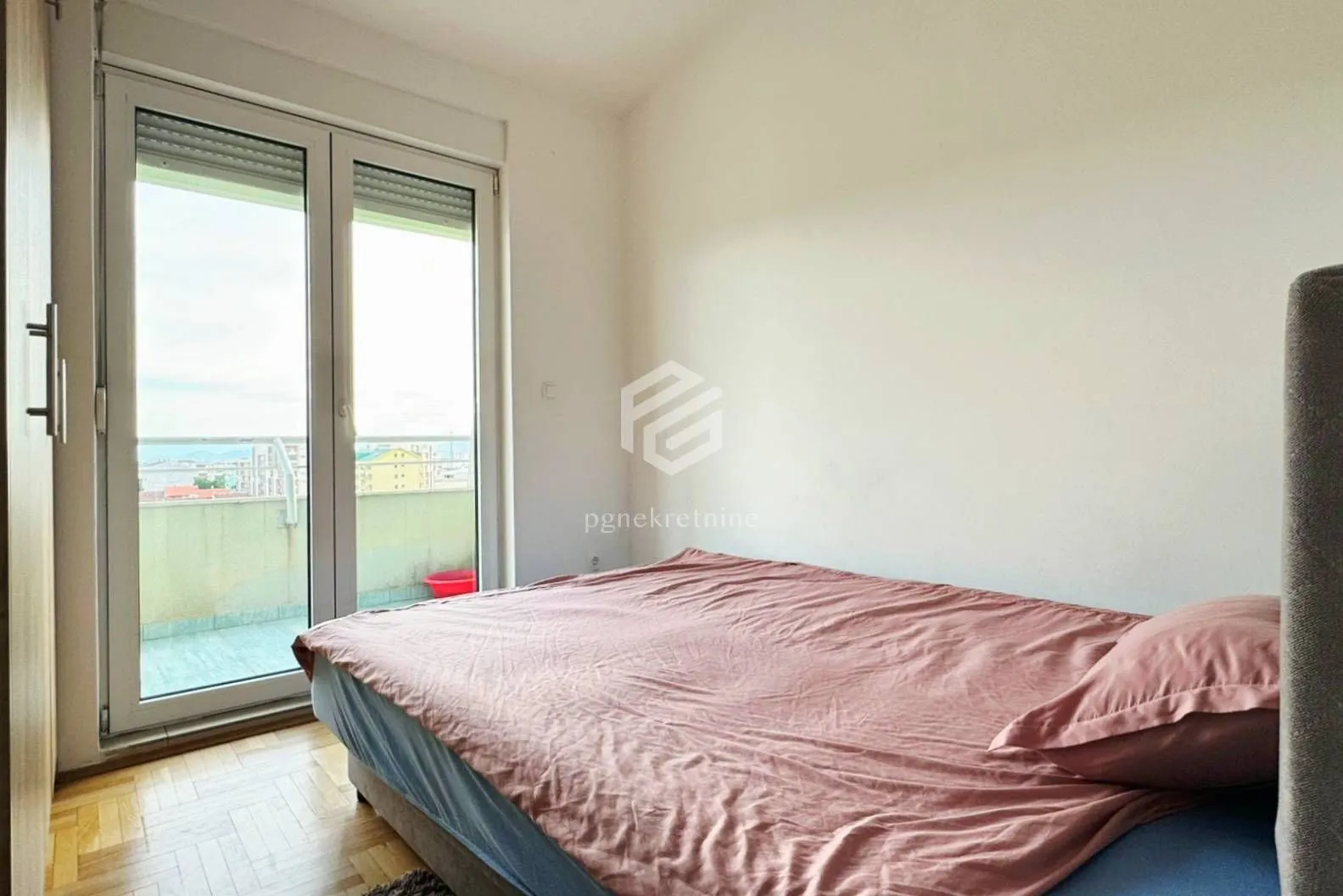 Rent, one bedroom apartment, 55m², Stari Aerodrom, Podgorica