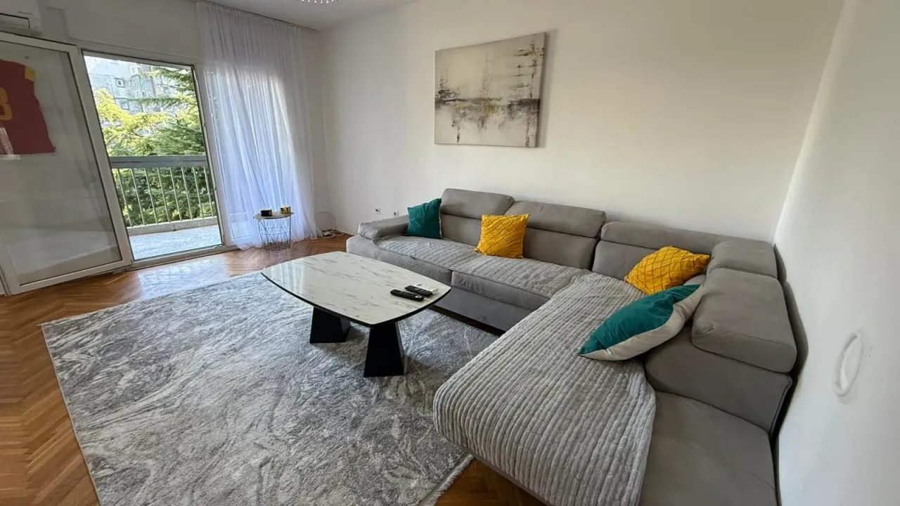 Izdavanje, stan, 80m², Zabjelo, Podgorica