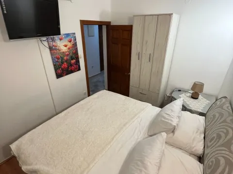 Prodaja, kuća, 200m², Donja Gorica, Podgorica - image 20