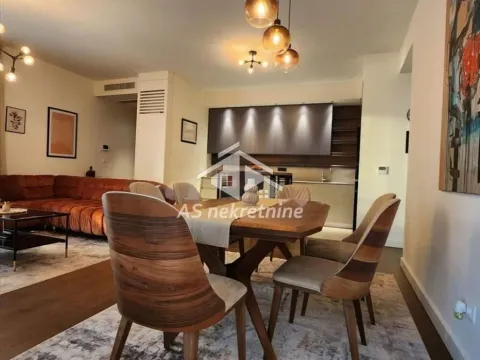 Izdavanje, trosoban stan, 104m², Savski Venac, Beograd - image 5