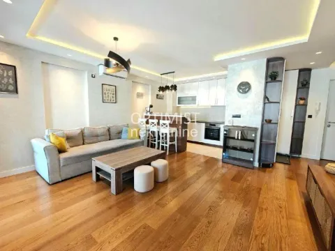 Stan in Južni Bulevar