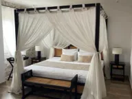 Daily-rent, house, 400m², Pobori, Budva - image 10