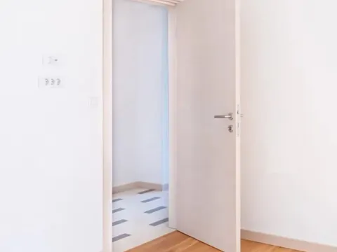 Prodaja, trosoban stan, 89m², Tivat, Crna Gora - image 3