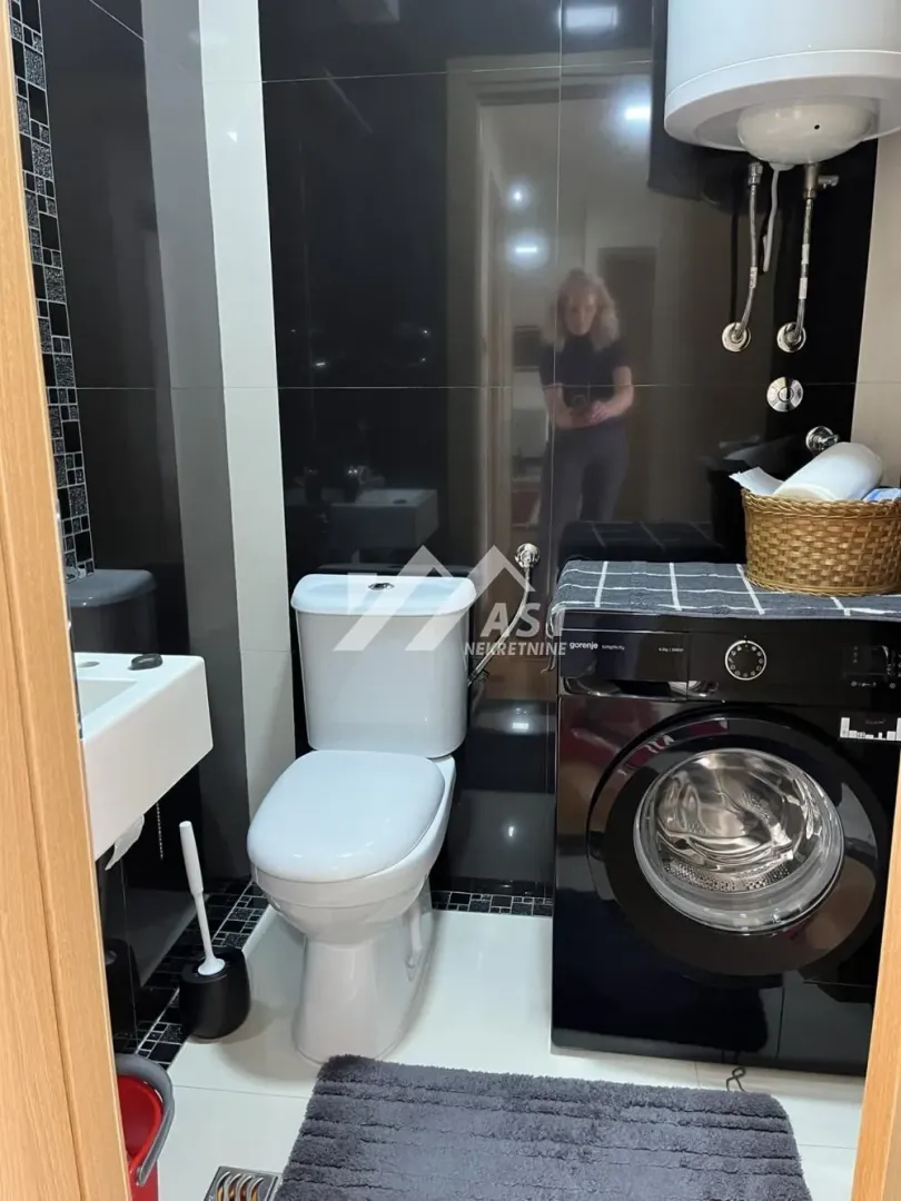 Izdavanje, četvorosoban stan, 102m², Telep, Novi Sad Sve Podlokacije