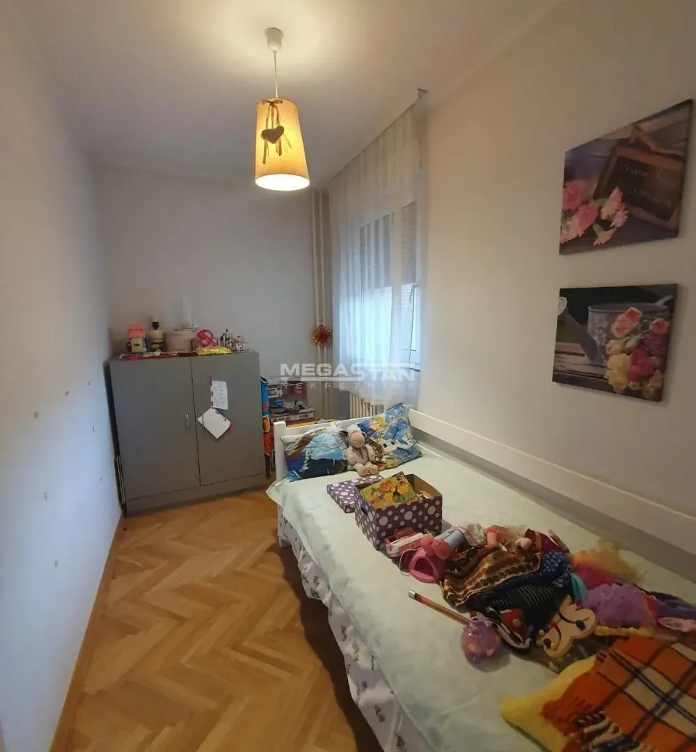 Sale, three bedroom apartment, 76m², Vračar Sve Podlokacije, Beograd