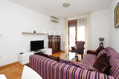 Izdavanje, jednosoban stan, 41m², Stari Aerodrom, Podgorica - image 3