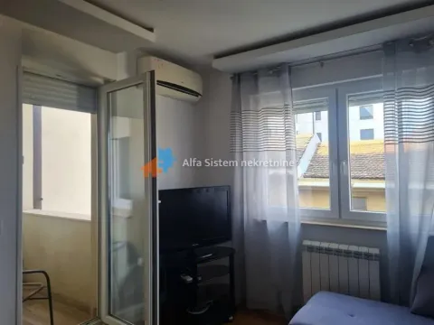 Rent, two bedroom apartment, 40m², Đeram Pijaca, Beograd - image 5