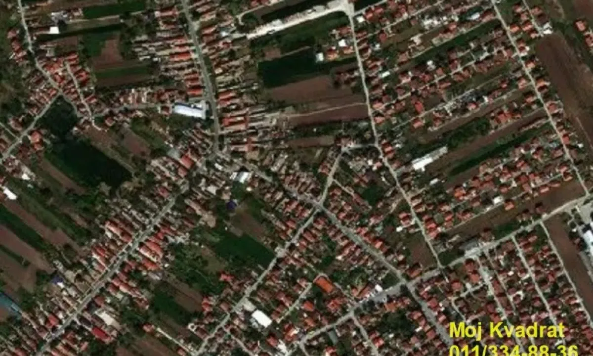 Prodaja, plac, 1000m², Batajnica, Beograd