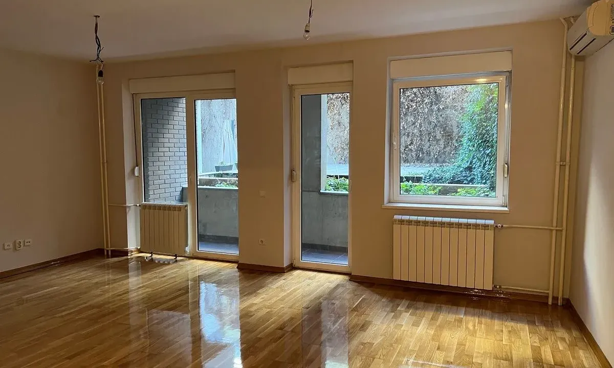 Prodaja, dvosoban stan, 81m², Vračar Sve Podlokacije, Beograd