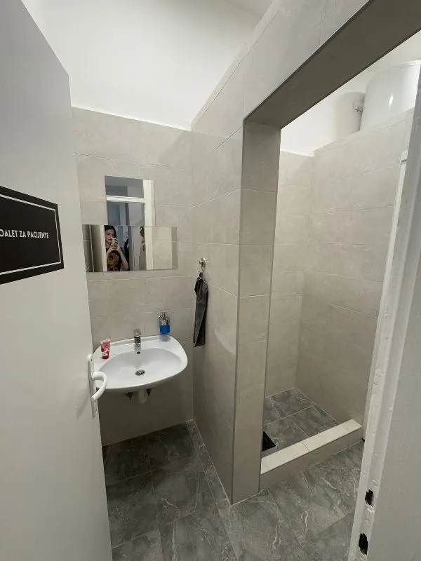 Rent, office space, 136m², Banovo Brdo, Beograd