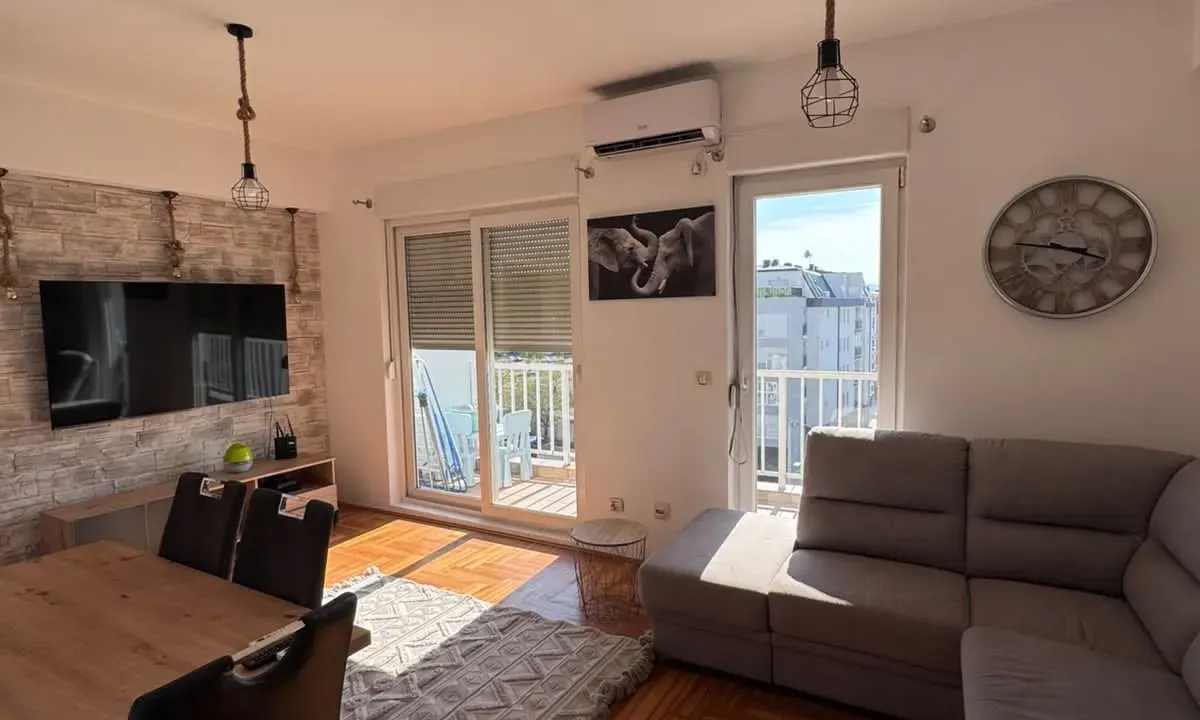 Prodaja, dvosoban stan, 76m², Zabjelo, Podgorica