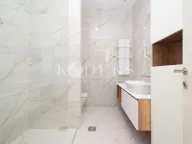 Izdavanje, trosoban stan, 127m², Preko Morače, Podgorica - image 7