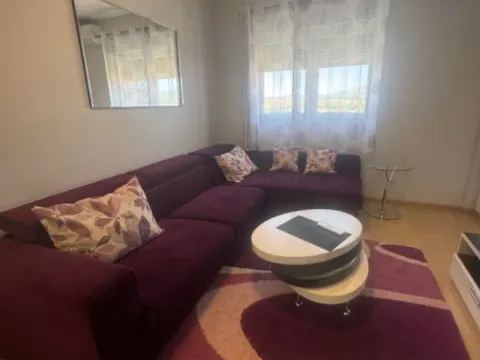 Izdavanje, jednosoban stan, 46m², City Kvart, Podgorica - image 9