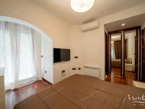 Prodaja, dvosoban stan, 88m², Petrovac, Budva - image 17