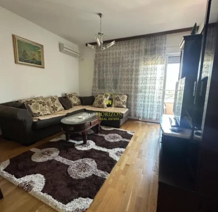 Izdavanje, jednosoban stan, 51m², City Kvart, Podgorica
