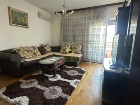 Izdavanje, jednosoban stan, 51m², City Kvart, Podgorica