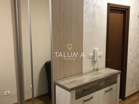 Rent, studio apartment, 33m², City Kvart, Podgorica - image 4