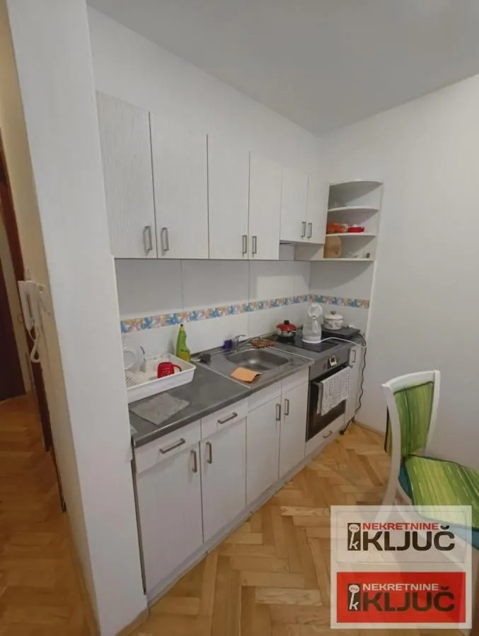 Rent, studio apartment, 28m², Adamovićevo Naselje, Novi Sad Sve Podlokacije