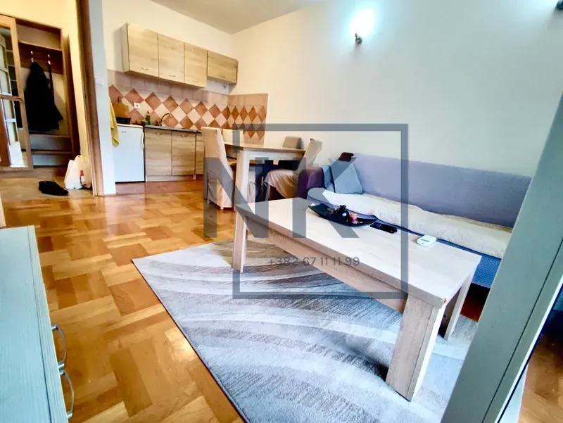 Izdavanje, jednosoban stan, 40m², Stari Aerodrom, Podgorica