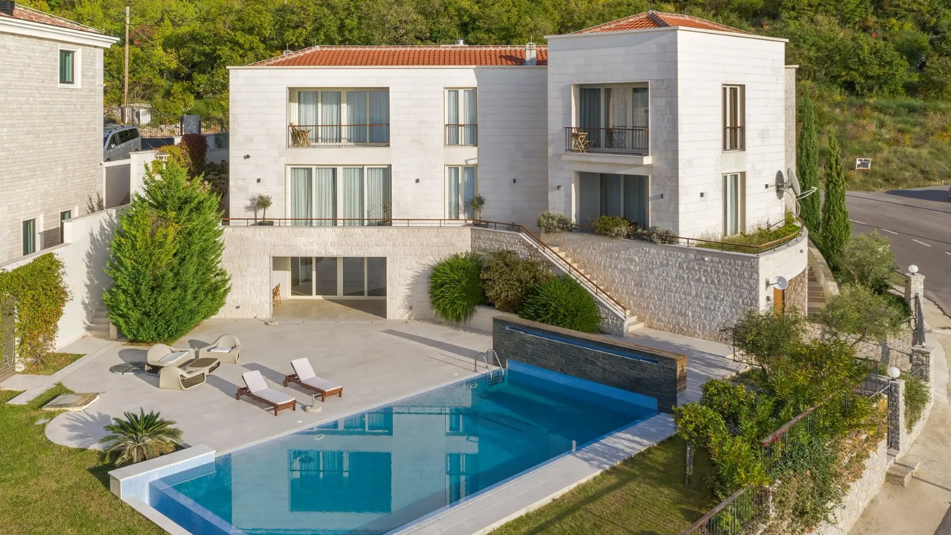 Sale, house, 600m², Blizikuće, Budva