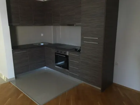 Izdavanje, jednosoban stan, 50m², Rozino, Budva - image 3