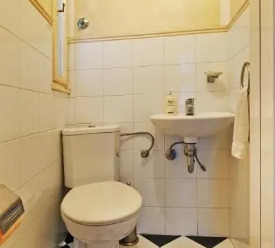 Prodaja, četvorosoban stan, 119m², Savski Venac, Beograd - image 12