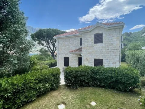 Sale, house, 160m², Prčanj, Kotor - image 26