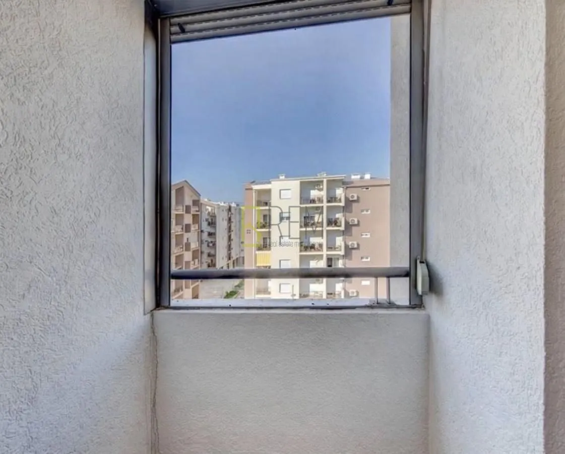 Prodaja, garsonjera, 28m², Blok 9, Podgorica