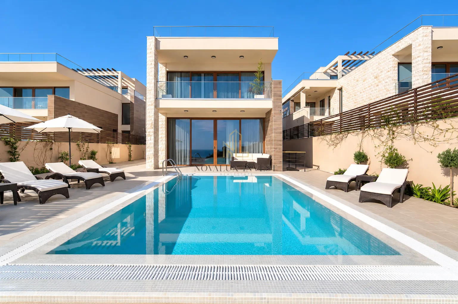 Rent, house, 450m², Krimovica, Kotor