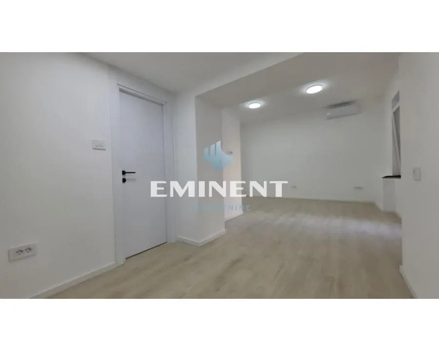 Rent, office space, 49m², Savski Venac, Beograd