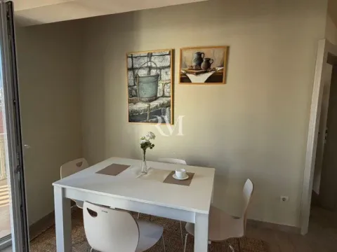 Rent, one bedroom apartment, 60m², Kalimanj, Tivat - image 11