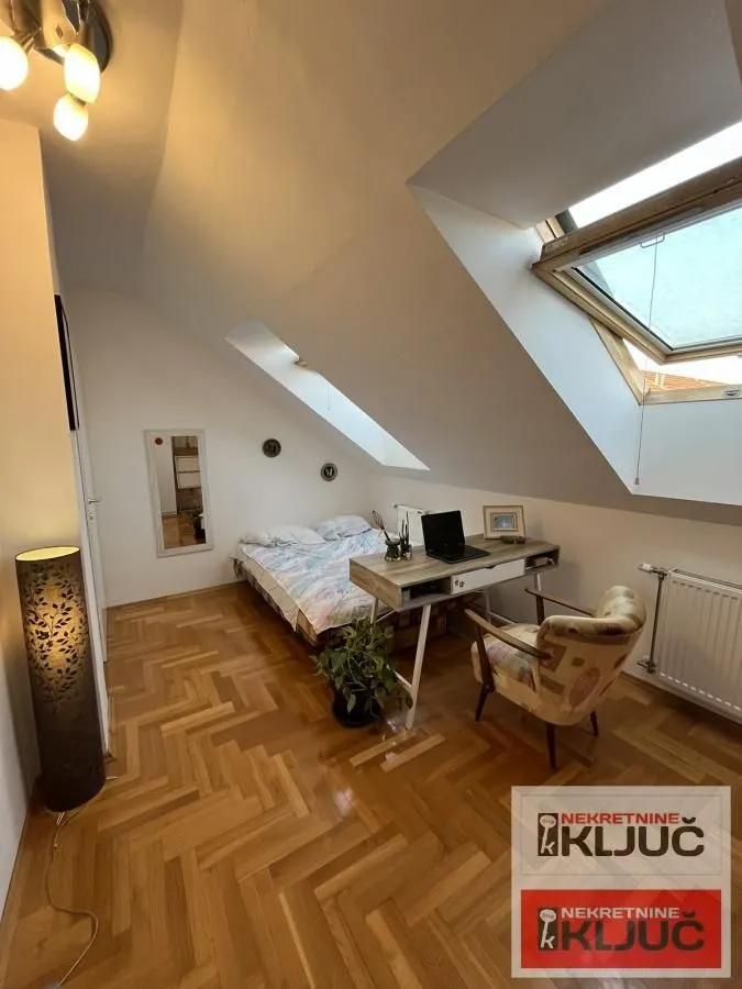 Prodaja, četvorosoban stan, 77m², Bulevar patrijarha Pavla, Novi Sad Sve Podlokacije