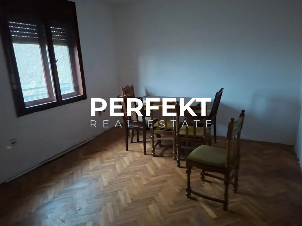 Prodaja, dvosoban stan, 50m², Topola, Srbija