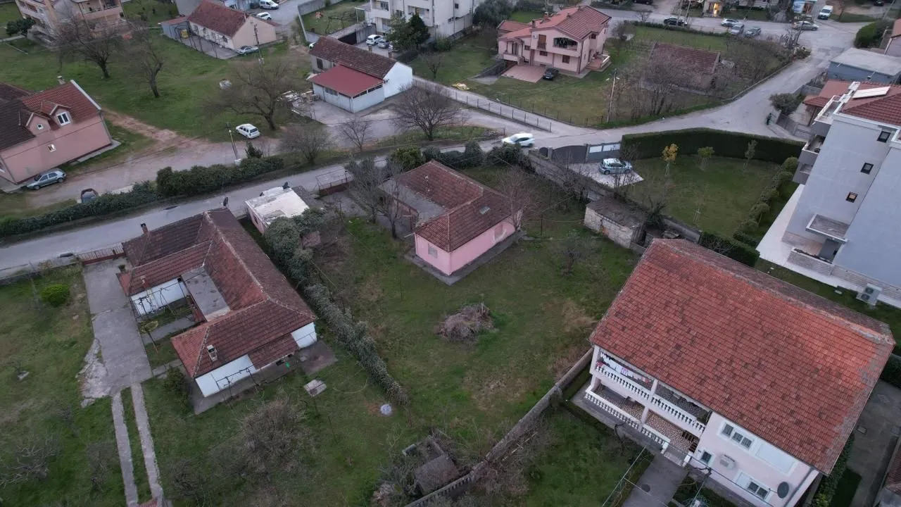Prodaja, plac, 993m², Zabjelo, Podgorica