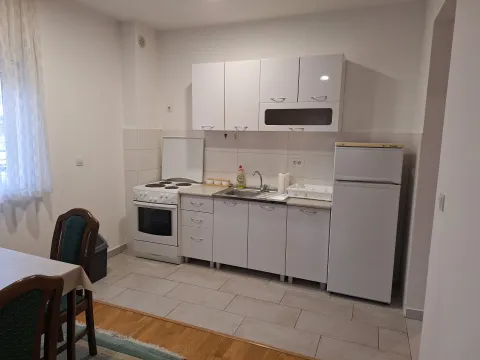 Rent, one bedroom apartment, 45m², Tuški Put, Podgorica - image 4