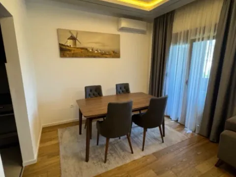 Izdavanje, dvosoban stan, 66m², Centar, Podgorica - image 3