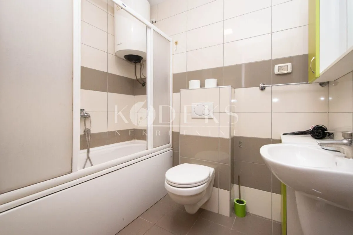 Izdavanje, dvosoban stan, 75m², City Kvart, Podgorica