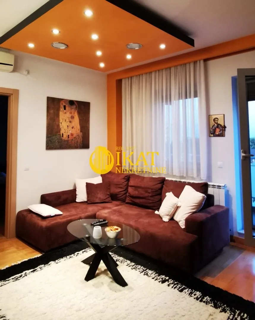 Sale, three bedroom apartment, 68m², Centar, Inđija