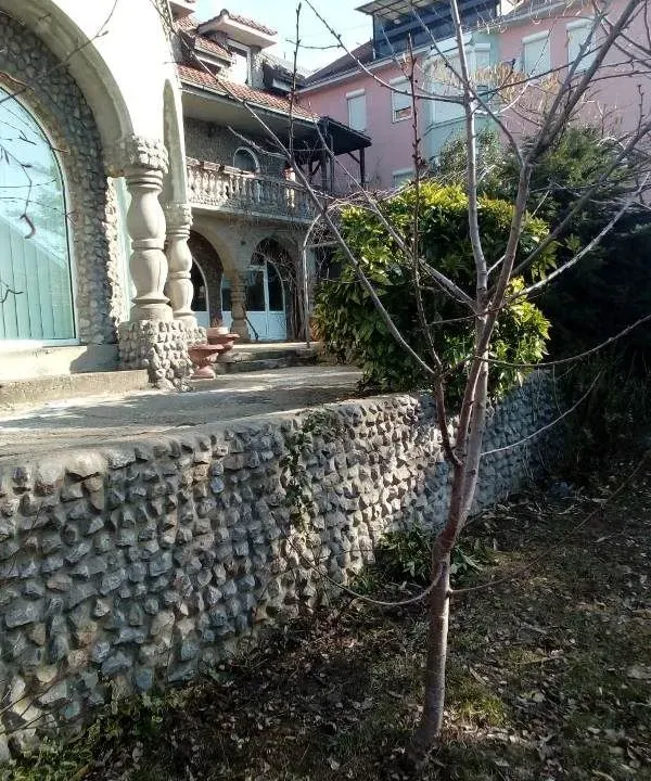 Prodaja, kuća, 706m², Brace Jerković, Voždovac Sve Podlokacije
