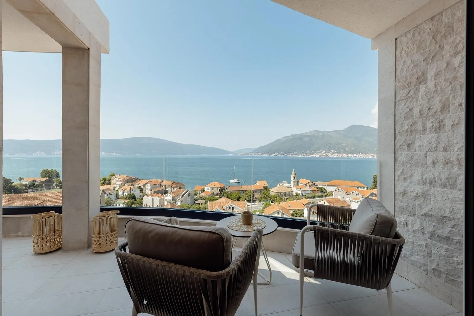 Rent, three bedroom apartment, 149m², Donja Lastva, Tivat