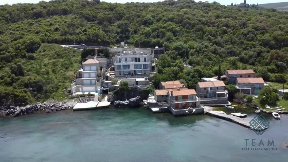 Sale, land lot, 800m², Kakrc, Tivat