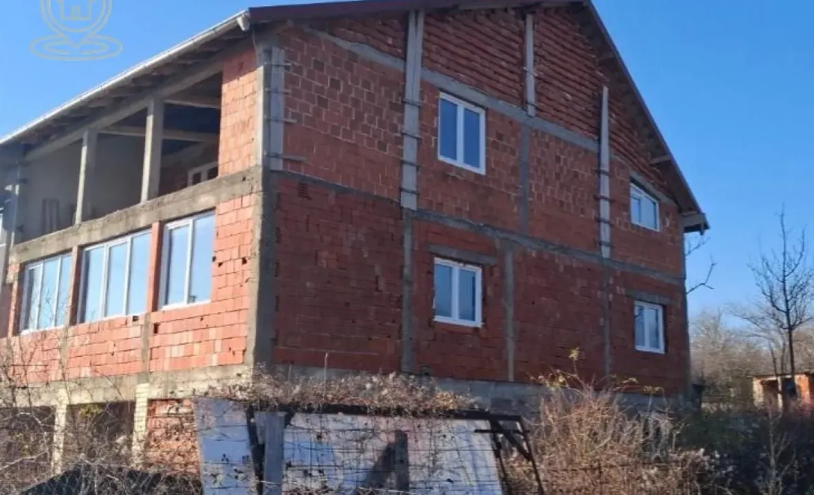 Sale, house, 360m², Pantelej, Niš