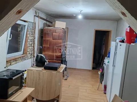 Prodaja, kuća, 92m², Novo Selo, Subotica - image 9