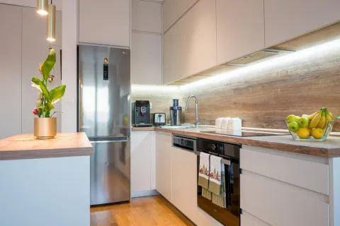 Prodaja, trosoban stan, 63m², Tivat, Crna Gora - image 13
