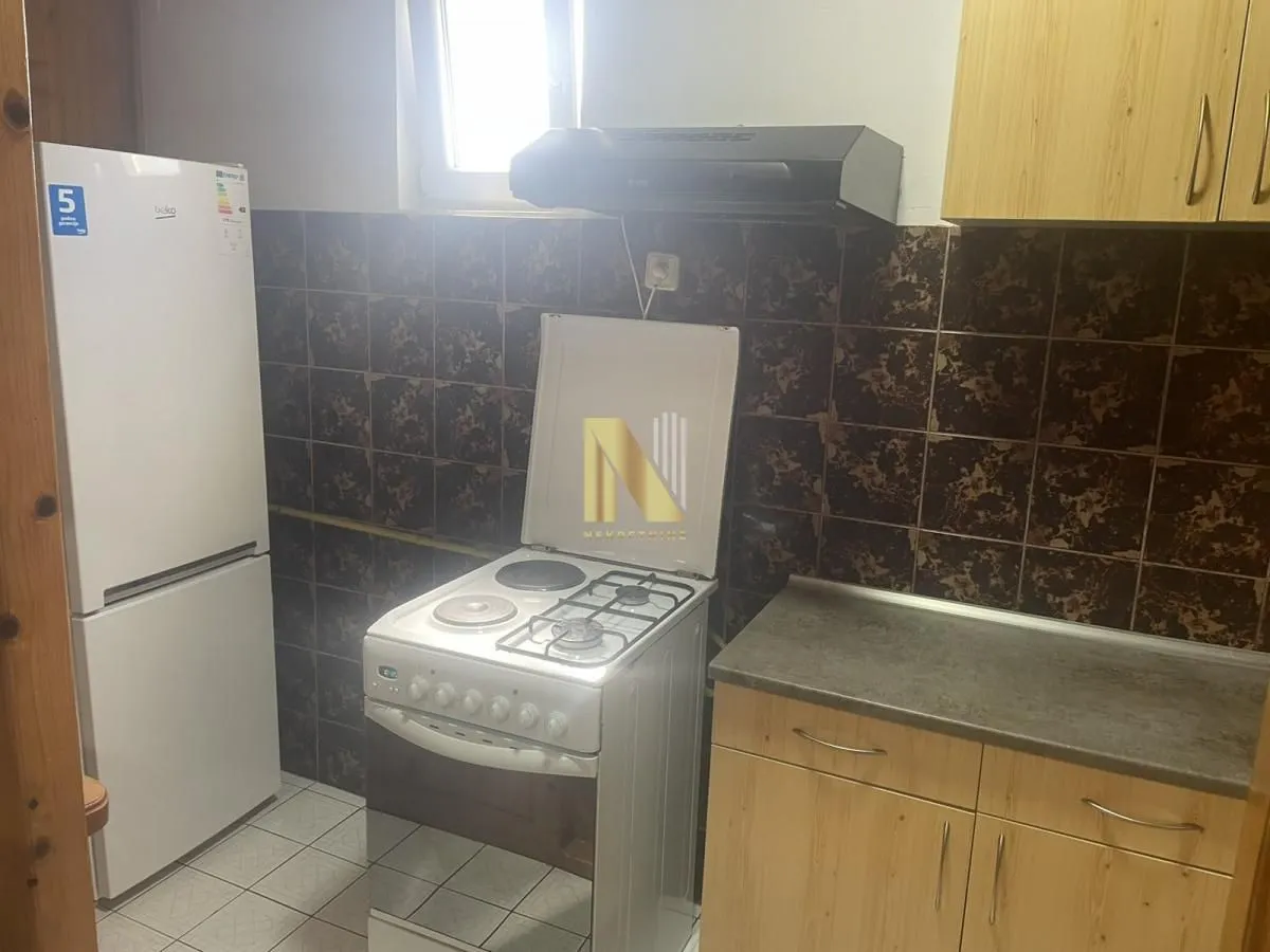 Izdavanje, trosoban stan, 75m², Adice, Novi Sad Sve Podlokacije