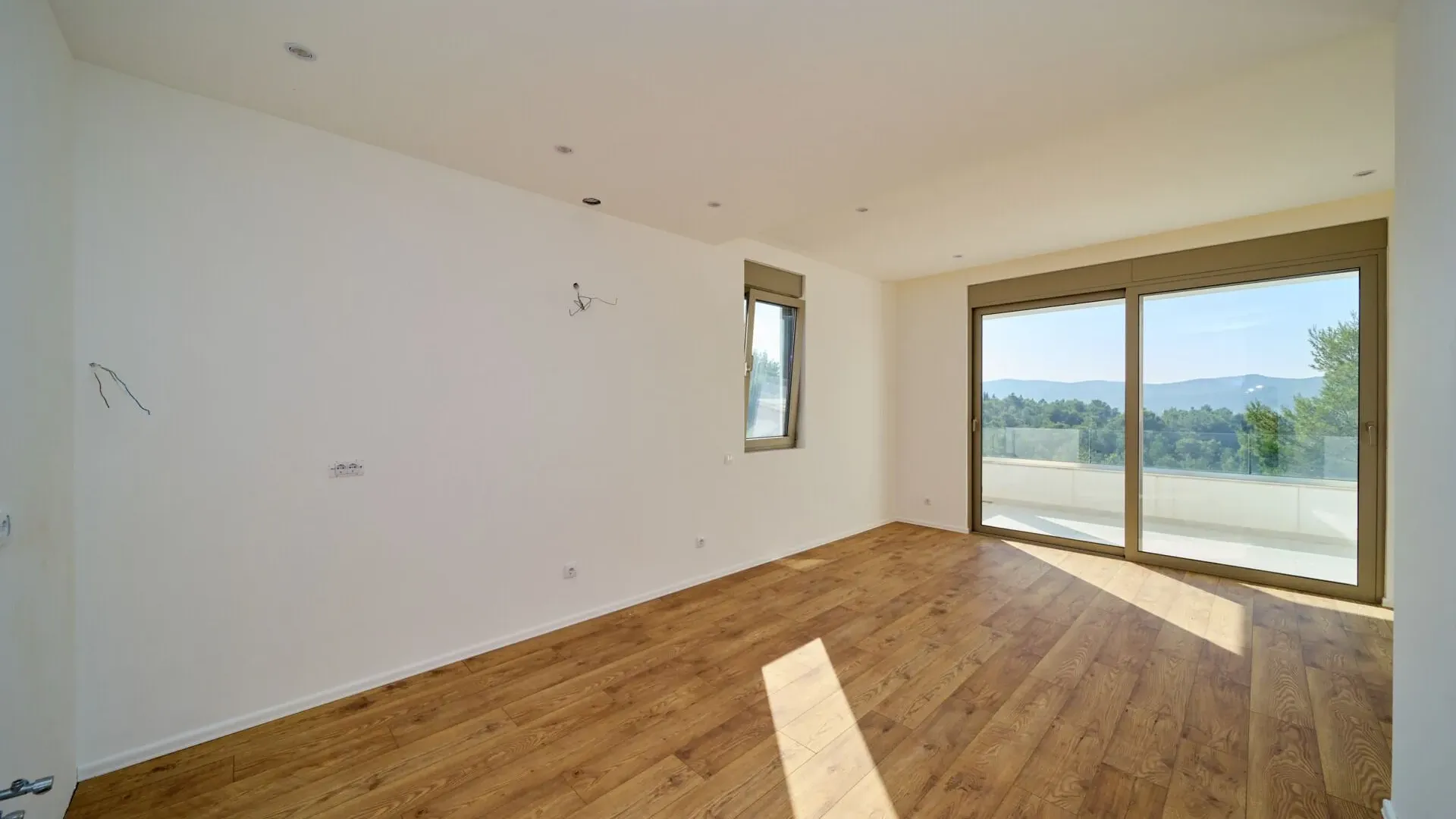 Prodaja, dvosoban stan, 111m², Mrčevac, Tivat