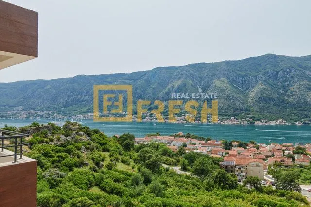 Prodaja, jednosoban stan, 50m², Kotor, Crna Gora
